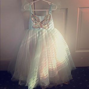 Pottery barn fairy dress. 4-6. Missing accessories